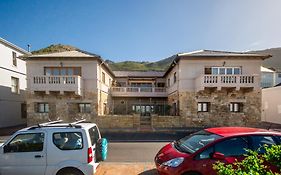 Millwood Apartment